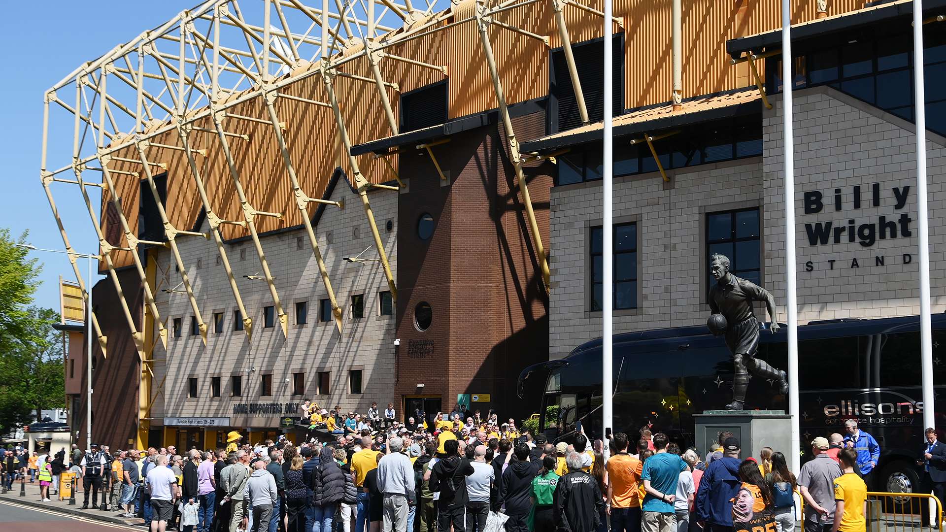 的日益紧密 的日益紧密