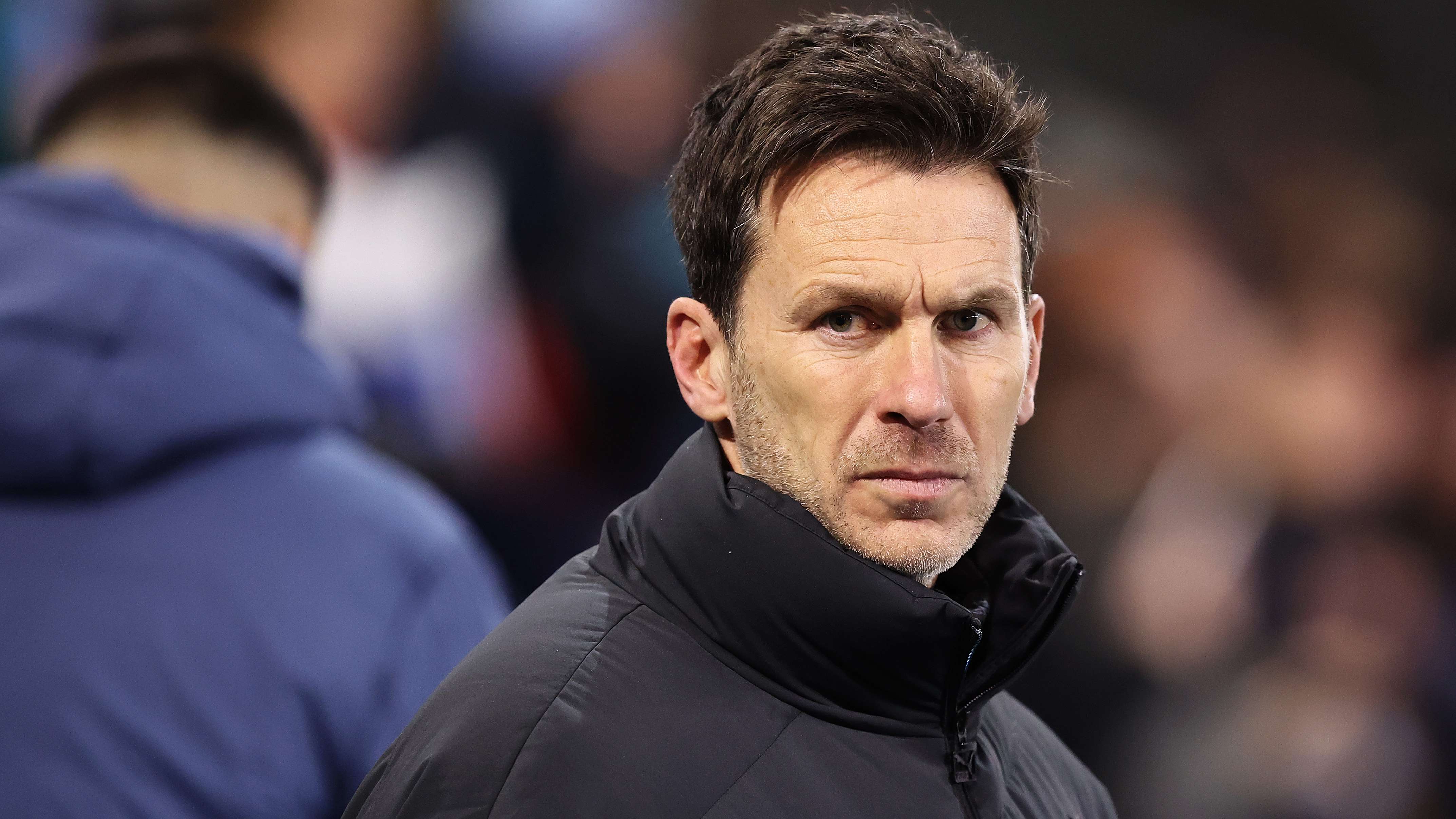 赛中维持自 赛中维持自